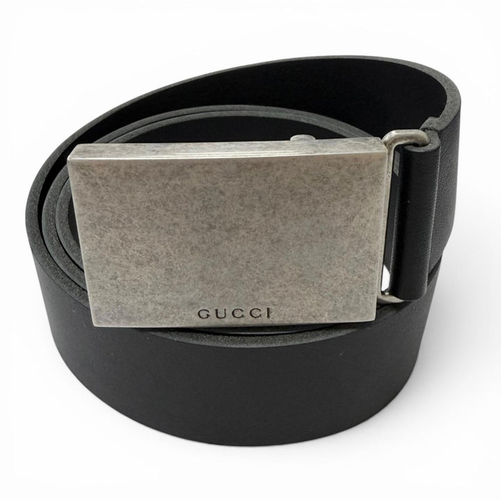 Great GUCCI belt Logo buckle with dark marks finish Silver leather mens 835193