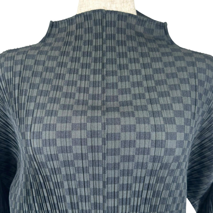 Great PLEATS PLEASE T-shirt High neck Charcoal gray polyester Women 3 PP31-JK916