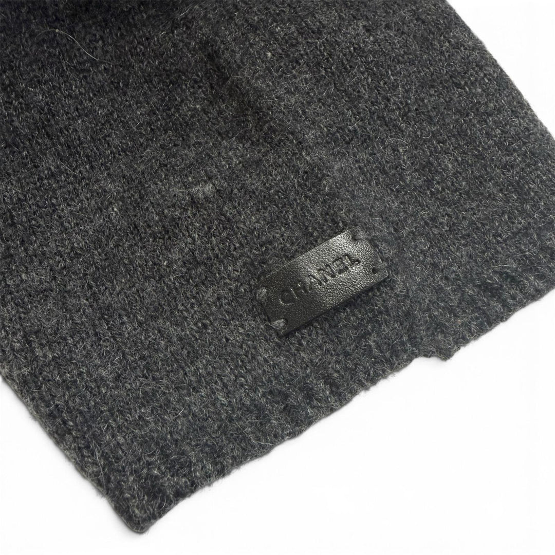 Excellent CHANEL one piece High-neck, short-sleeved, long knit cashmere P16144