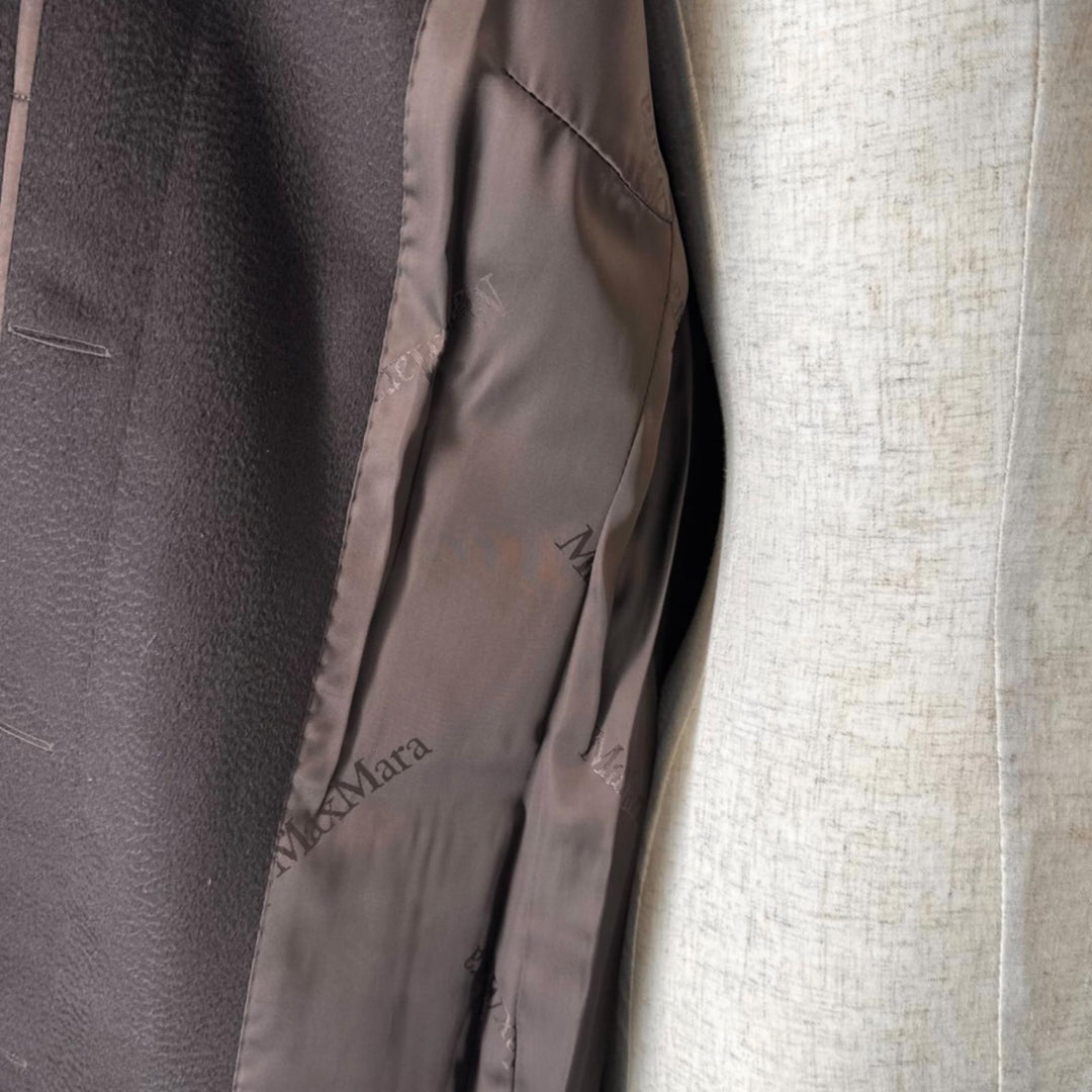 Pristine Max Mara coat Big Collar Long Brown wool Women IT 38