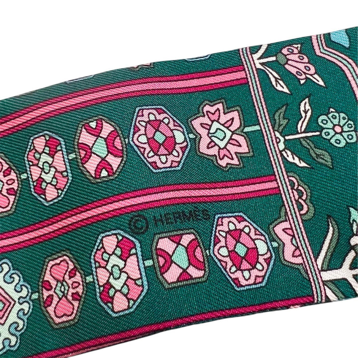 Excellent HERMES scarf Tapis Persans Persian Carpet Twilly multicolor silk Women