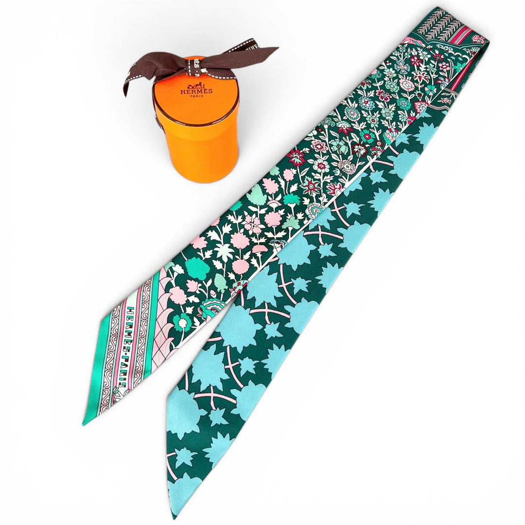 Excellent HERMES scarf Tapis Persans Persian Carpet Twilly multicolor silk Women