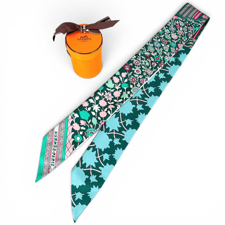 Excellent HERMES scarf Tapis Persans Persian Carpet Twilly multicolor silk Women