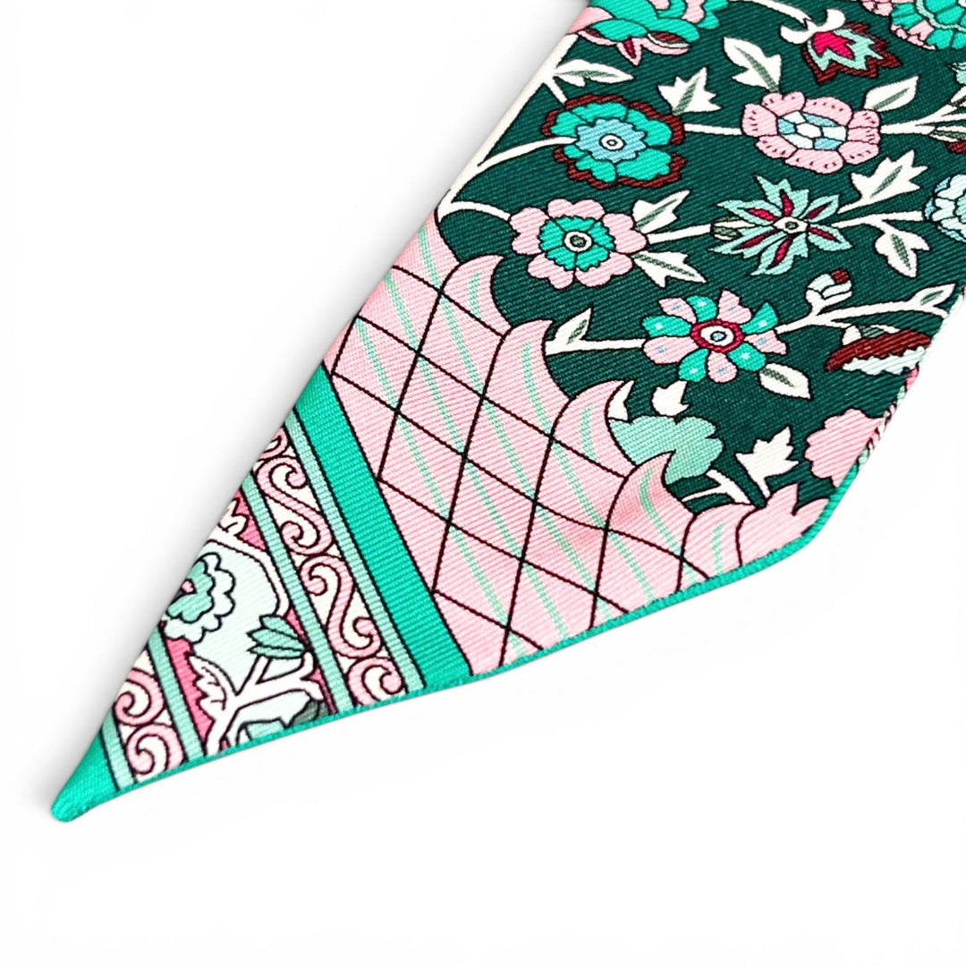 Excellent HERMES scarf Tapis Persans Persian Carpet Twilly multicolor silk Women