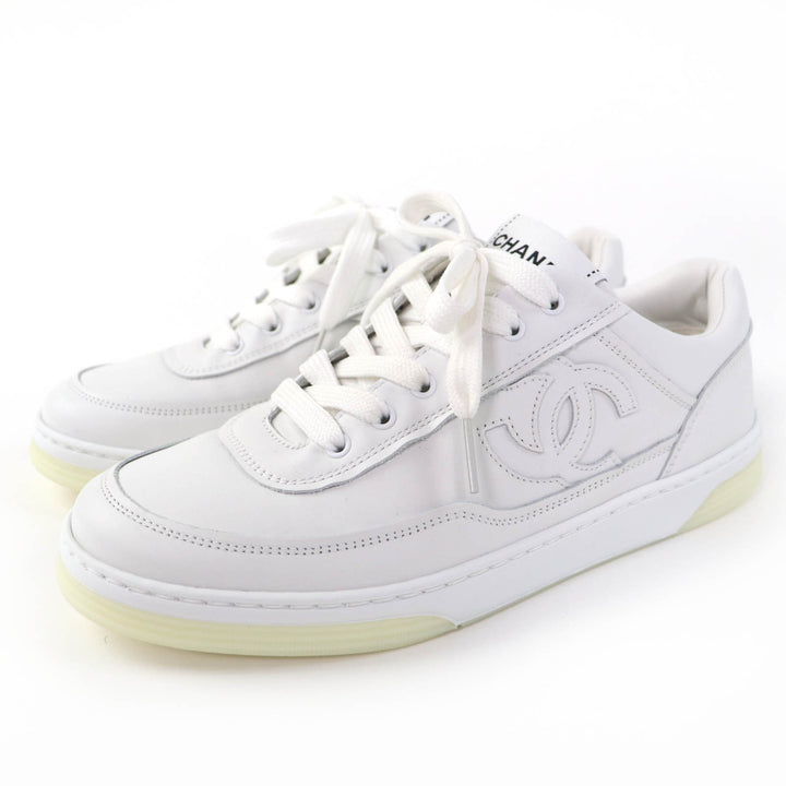 Pristine CHANEL Low cut sneakers COCO Mark leather white leather Women 36 G39978