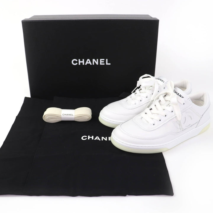 Pristine CHANEL Low cut sneakers COCO Mark leather white leather Women 36 G39978
