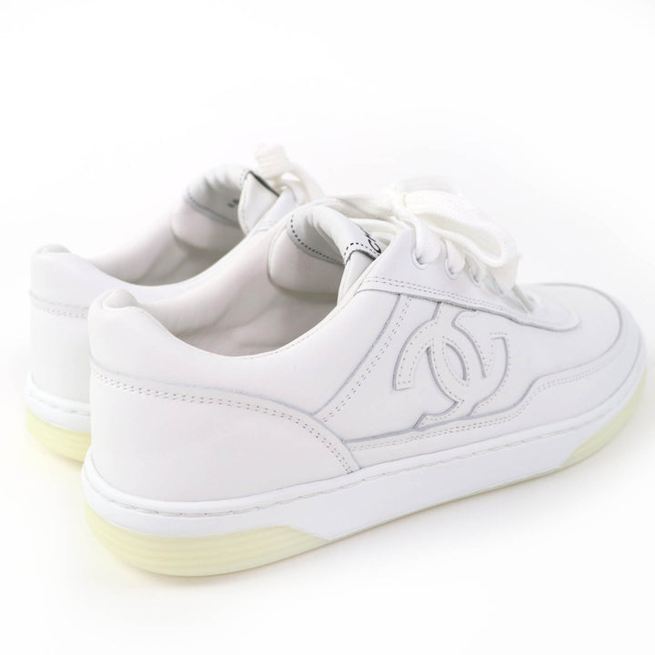 Pristine CHANEL Low cut sneakers COCO Mark leather white leather Women 36 G39978