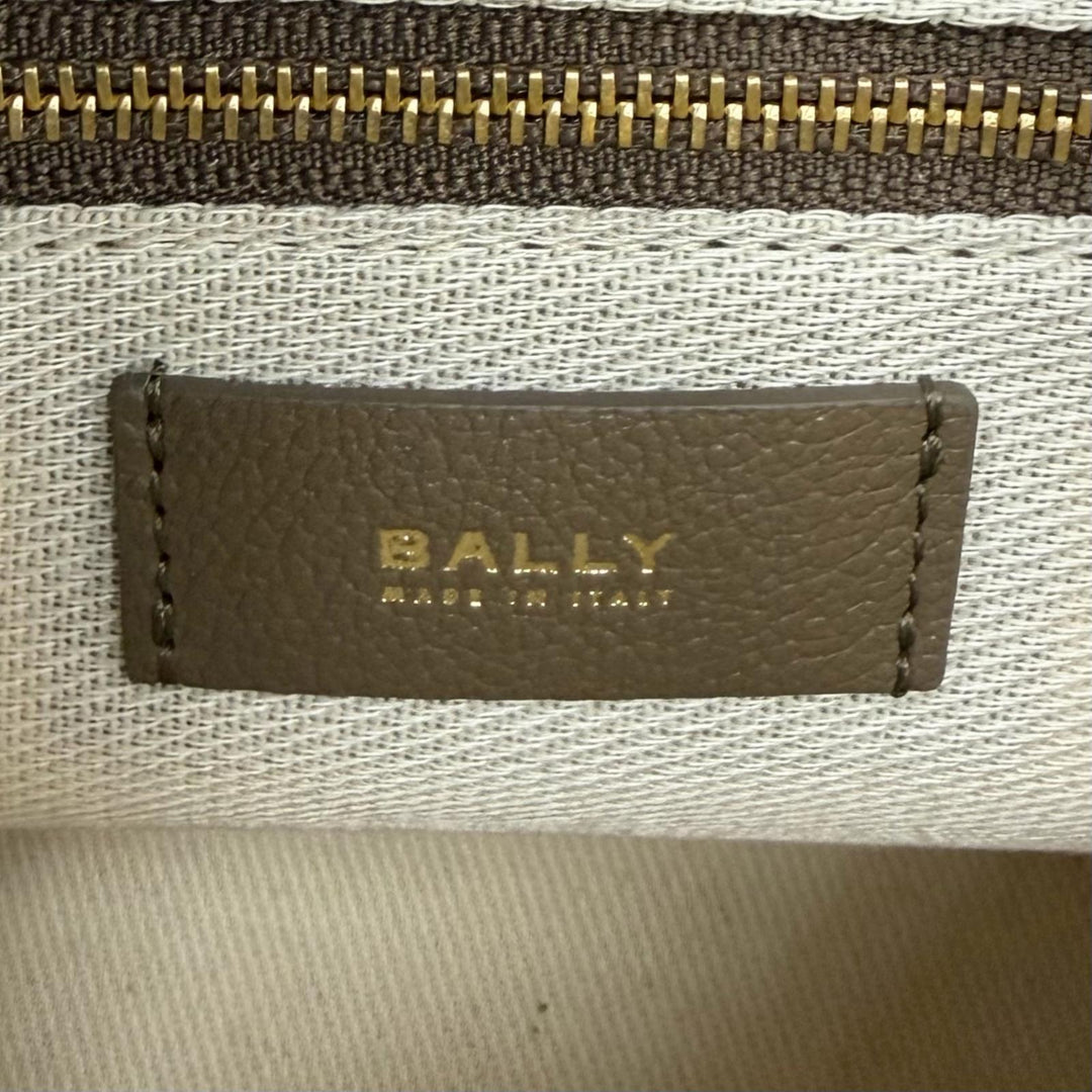 Excellent BALLY Shoulder Bag TRAPEZE SOFT Gold Metal Leather leather