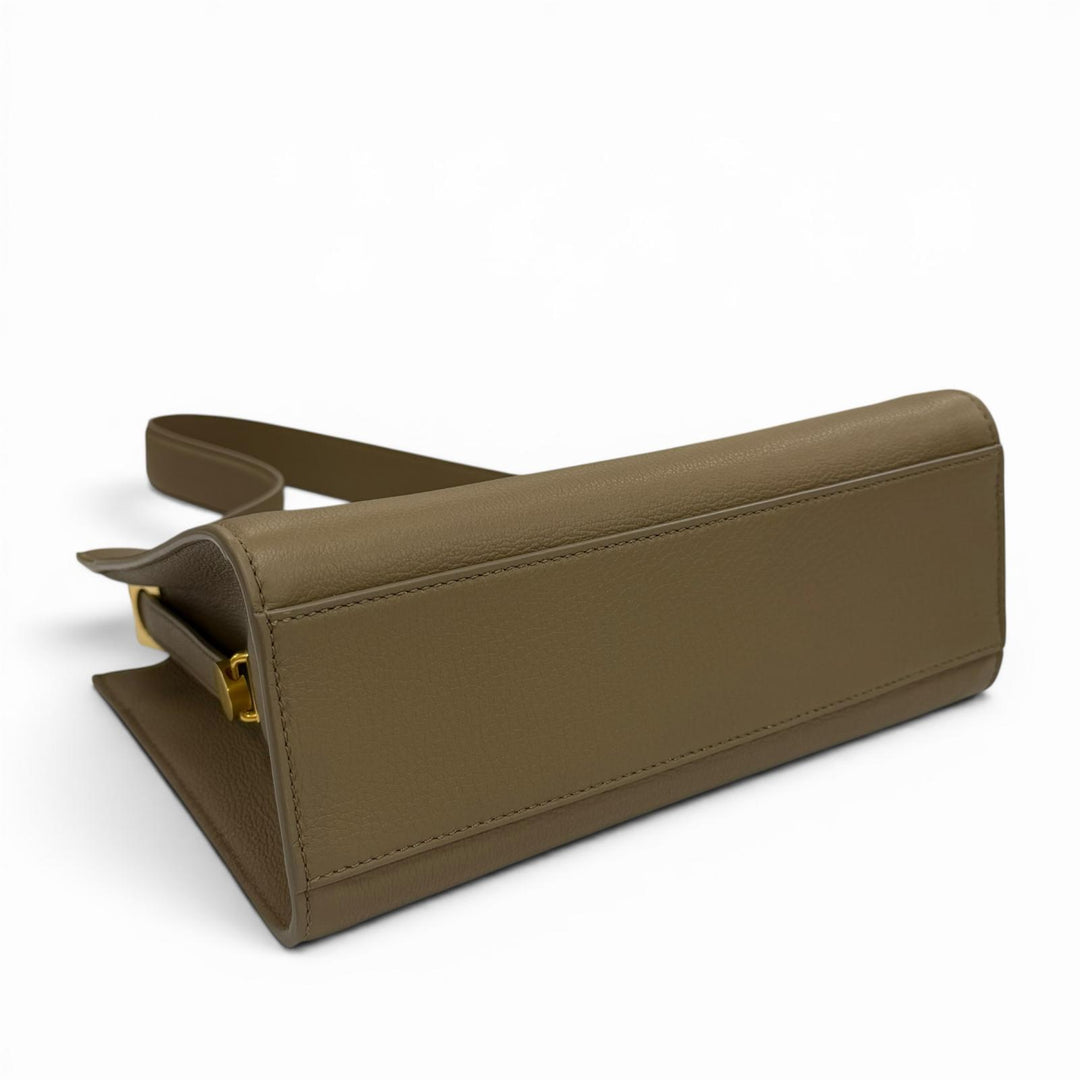 Excellent BALLY Shoulder Bag TRAPEZE SOFT Gold Metal Leather leather