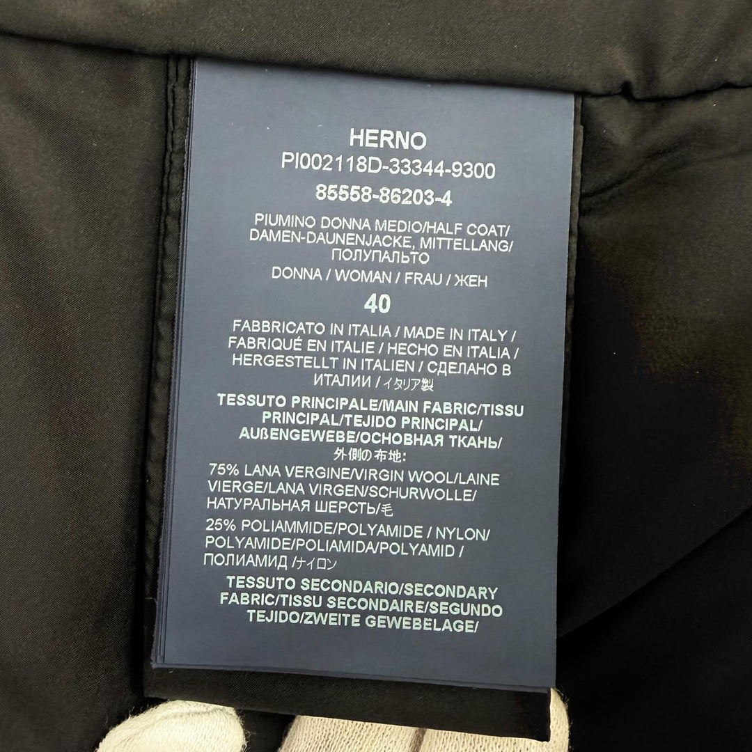 Excellent Herno down coat Hooded, contrasting design, zip-up wool 40 PI002118D