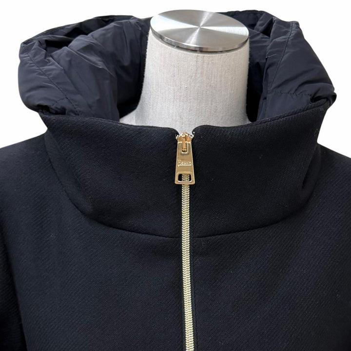 Excellent Herno down coat Hooded, contrasting design, zip-up wool 40 PI002118D