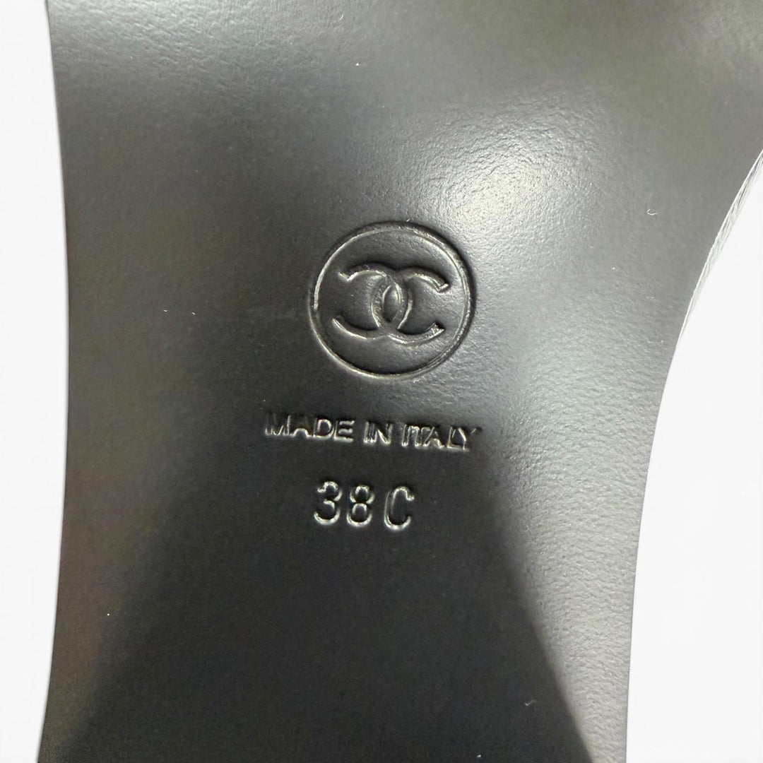 Pristine CHANEL Knee-high boots COCO Mark leather black Women 38 24K G46035
