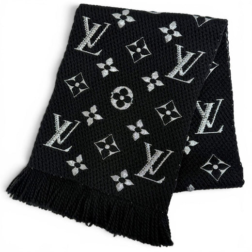 Great LOUIS VUITTON Scarf Escharp Logomania Shine Monogram fringe black M75833