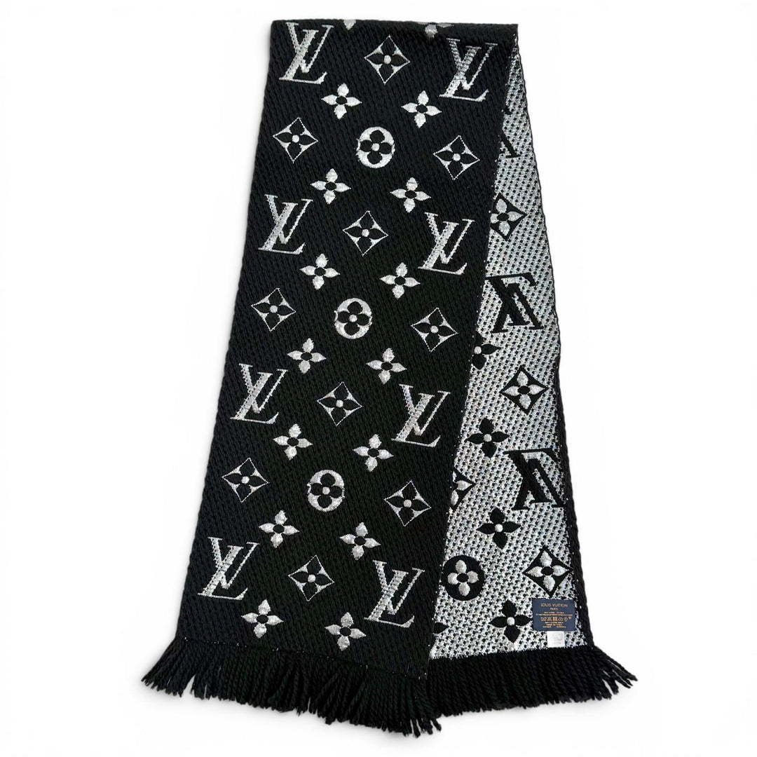 Great LOUIS VUITTON Scarf Escharp Logomania Shine Monogram fringe black M75833