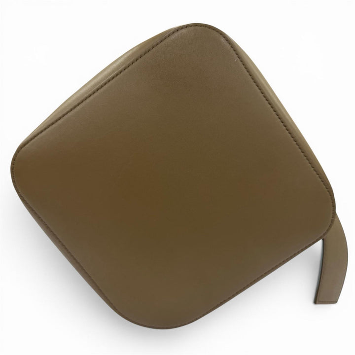 Great LOEWE Pebble Bucket Bag Medium Shoulder Bag Anagram Metal included khaki