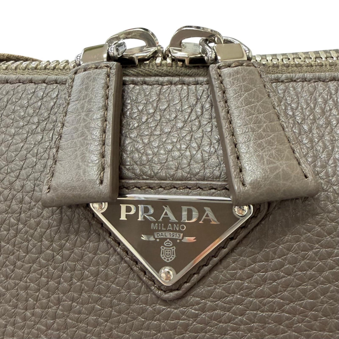 Excellent PRADA Shoulder Bag Triangle logo Gurege Vittero Dino Leather