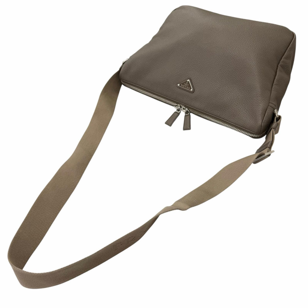 Excellent PRADA Shoulder Bag Triangle logo Gurege Vittero Dino Leather