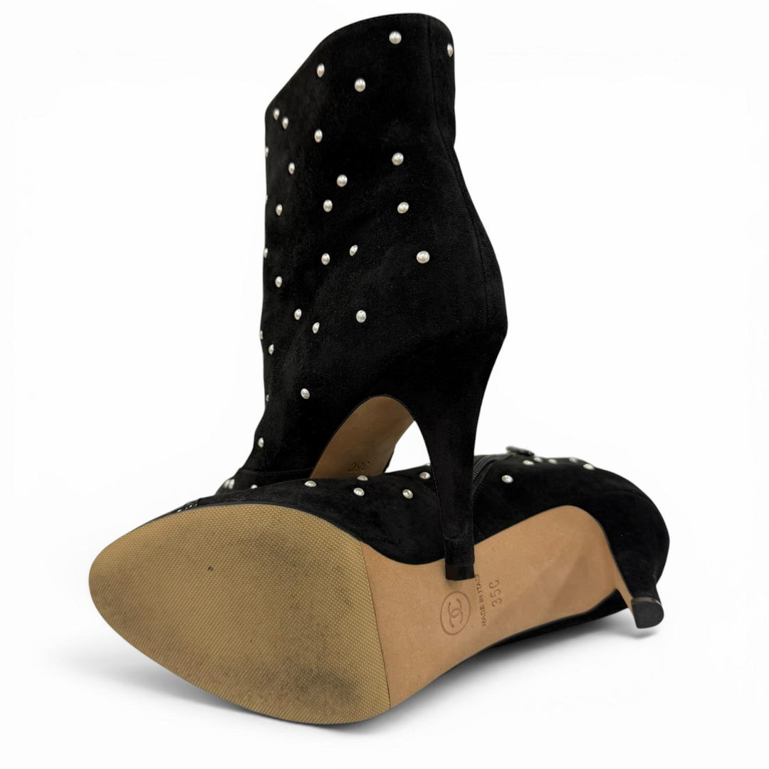 Great CHANEL boots COCO Mark Pearl Decoration black Suede leather 35 G33426