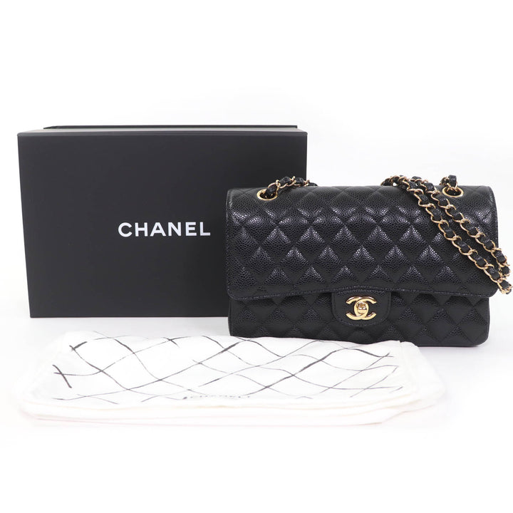 Pristine CHANEL Shoulder Bag Matrasse 25 WChain black Caviar skin Women A01112