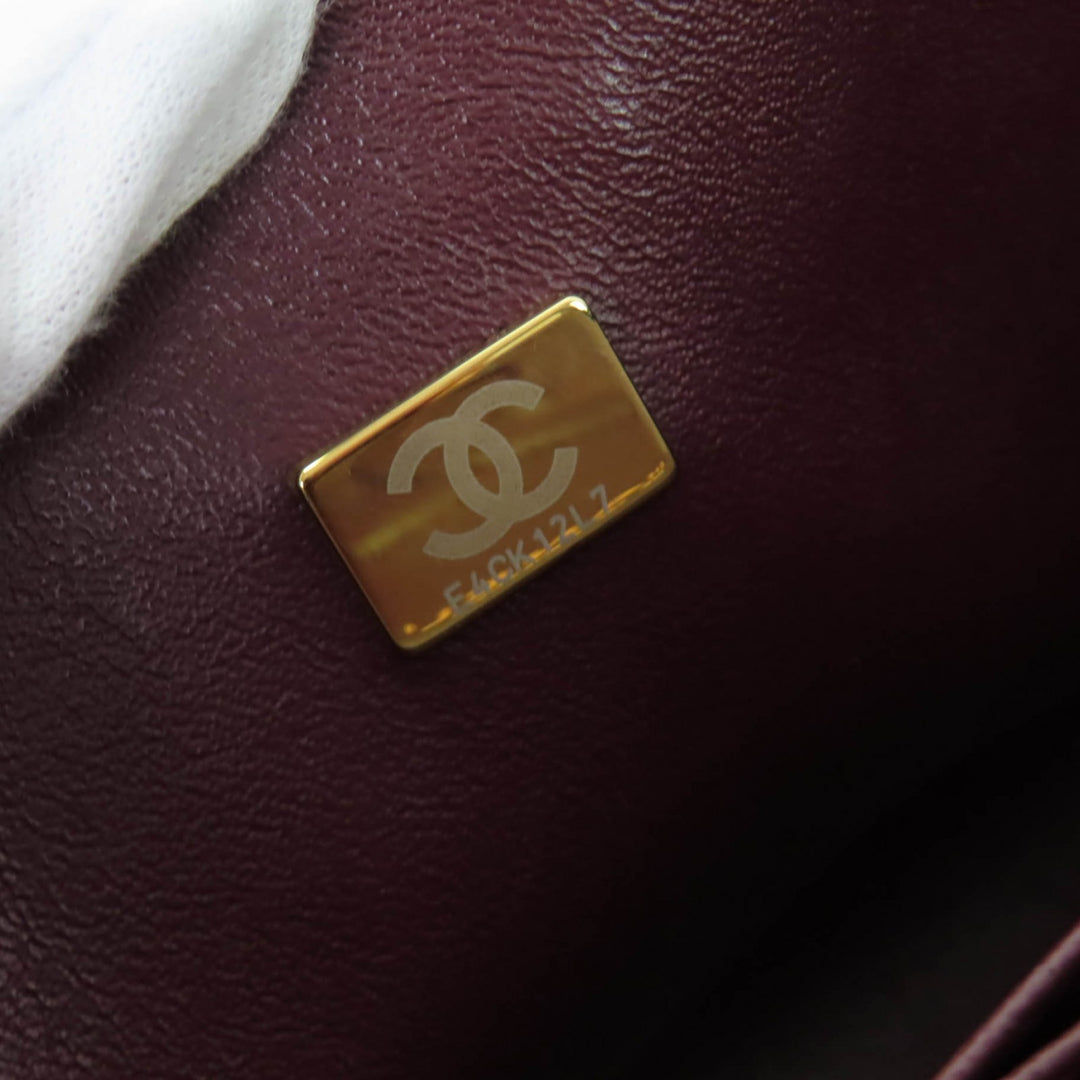 Pristine CHANEL Shoulder Bag Matrasse 25 WChain black Caviar skin Women A01112