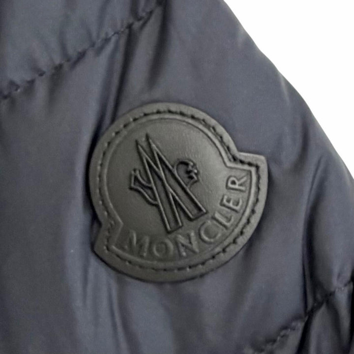 Great MONCLER Down jacket SESTRIERE Logo leather patch, hooded short Navy 0