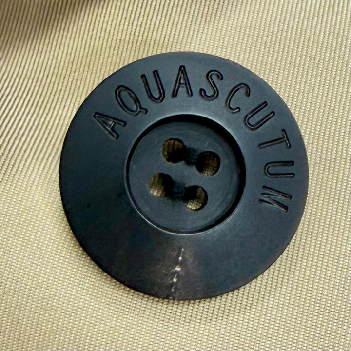 Excellent Aquascutum trench coat Checked lining pattern, wool liner,