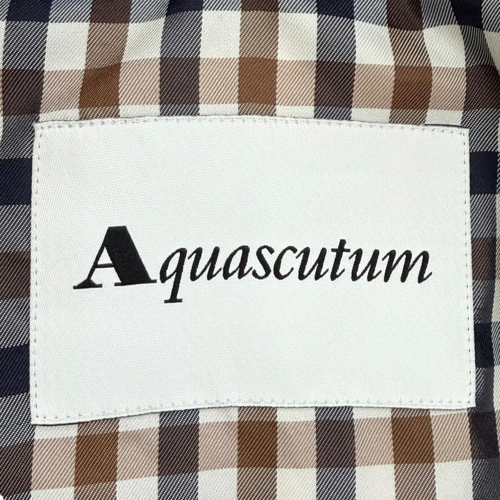 Excellent Aquascutum trench coat Checked lining pattern, wool liner,