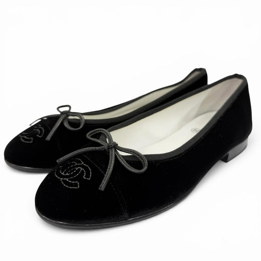 Excellent CHANEL ballerina Métiers d'Art Collection COCO Mark 35 22B G02819