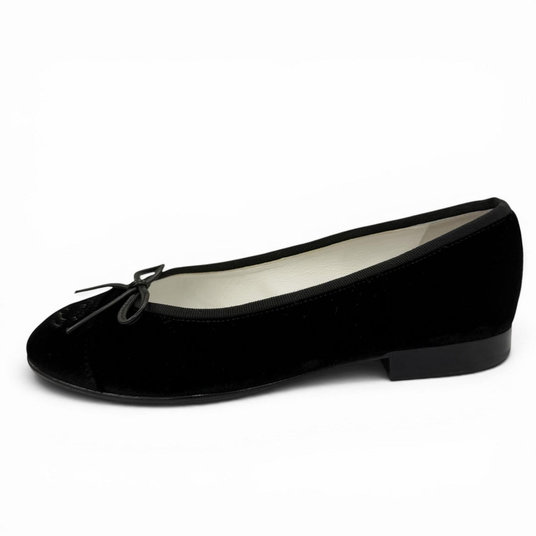 Excellent CHANEL ballerina Métiers d'Art Collection COCO Mark 35 22B G02819