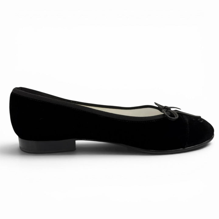 Excellent CHANEL ballerina Métiers d'Art Collection COCO Mark 35 22B G02819