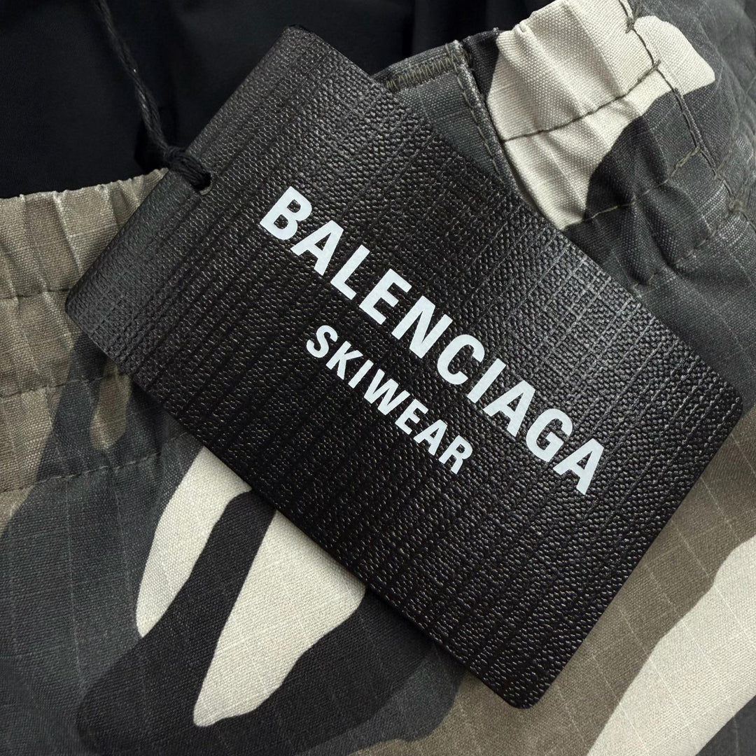Pristine BALENCIAGA Pants Multi polyester mens 46 809481