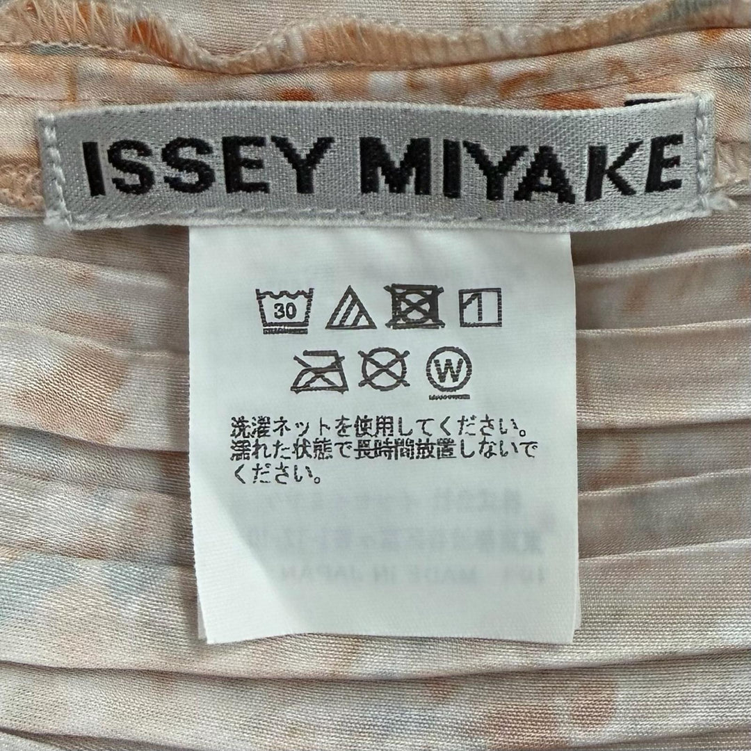 Excellent ISSEY MIYAKE tops TANGIBLE PLEATS all-over print polyester 2 IM31FJ681