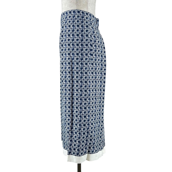 Pristine FERRAGAMO Long skirt All-over print Pleated Navy Rayon Women 38