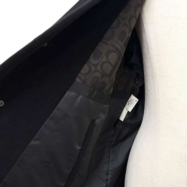 Great Burberrys coat All-over logo print on the reverse side black Angola mens
