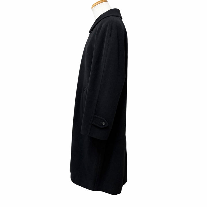 Great Burberrys coat All-over logo print on the reverse side black Angola mens