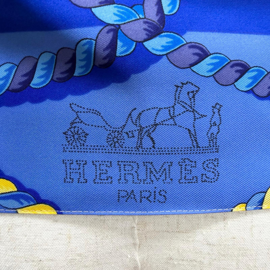 Excellent HERMES Best Horse formal wear, logo buttons, quilted. beige
