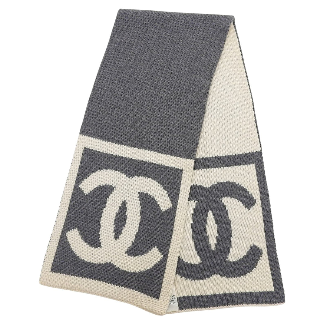 Great CHANEL Scarf COCO Mark Bicolor white wool Women