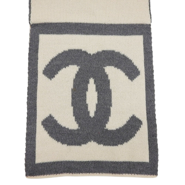 Great CHANEL Scarf COCO Mark Bicolor white wool Women
