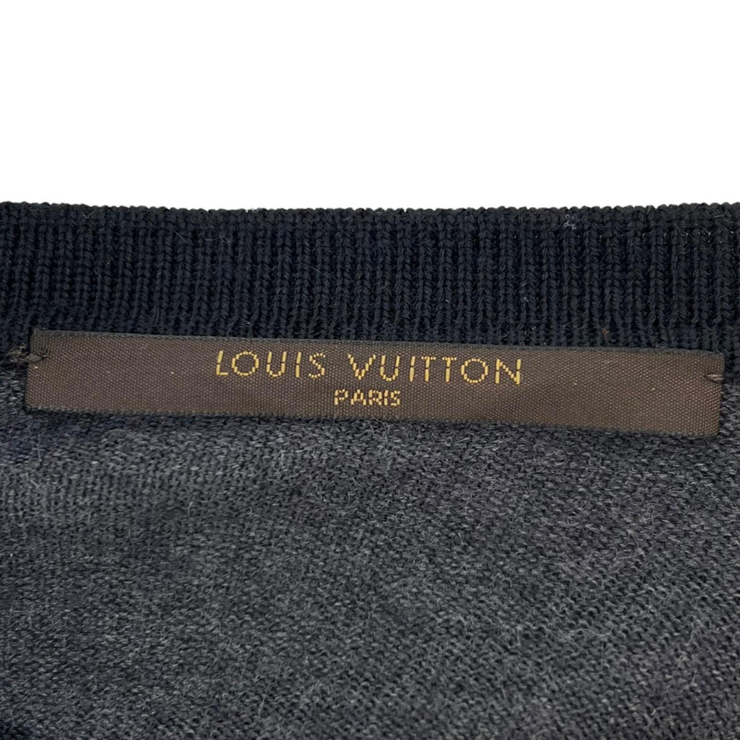 Excellent LOUIS VUITTON knit LV embroidery V-neck gray wool mens XS