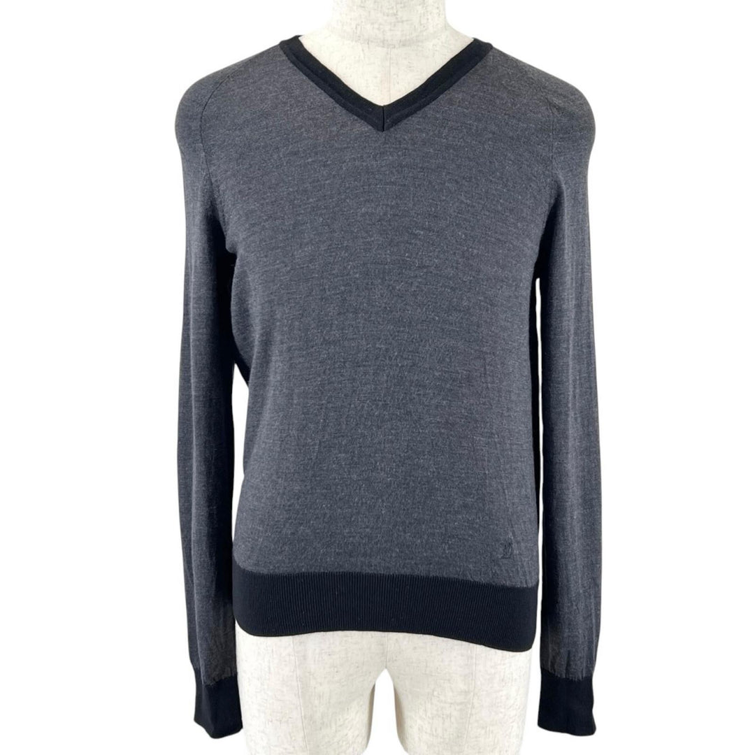 Excellent LOUIS VUITTON knit LV embroidery V-neck gray wool mens XS