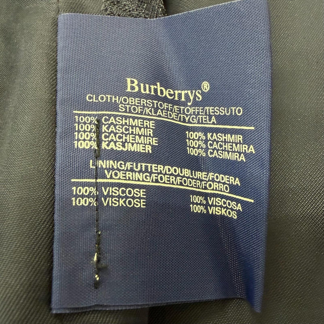 Excellent Burberrys coat All-over logo print lining, fly front Navy cashmere