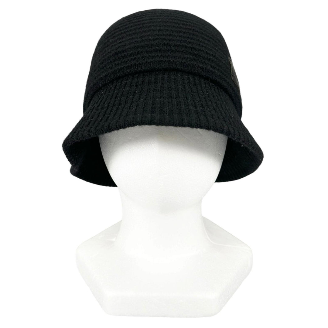 Excellent Vivienne Westwood hat Orb Logo Knit Bucket black wool Women