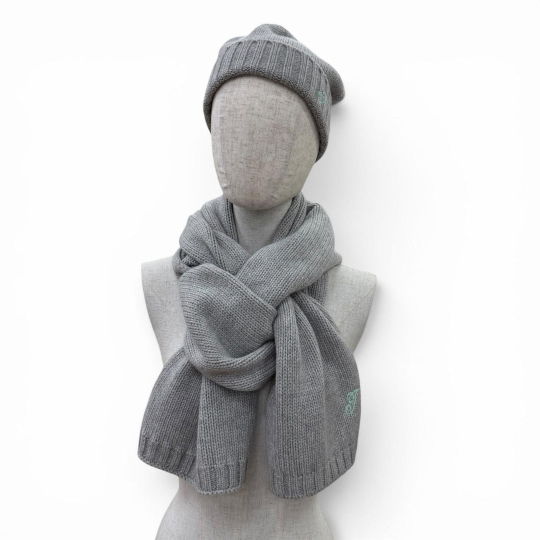 Pristine TIFFANY&Co. Scarf Scarf and knit cap set (2 pieces) gray cashmere Women