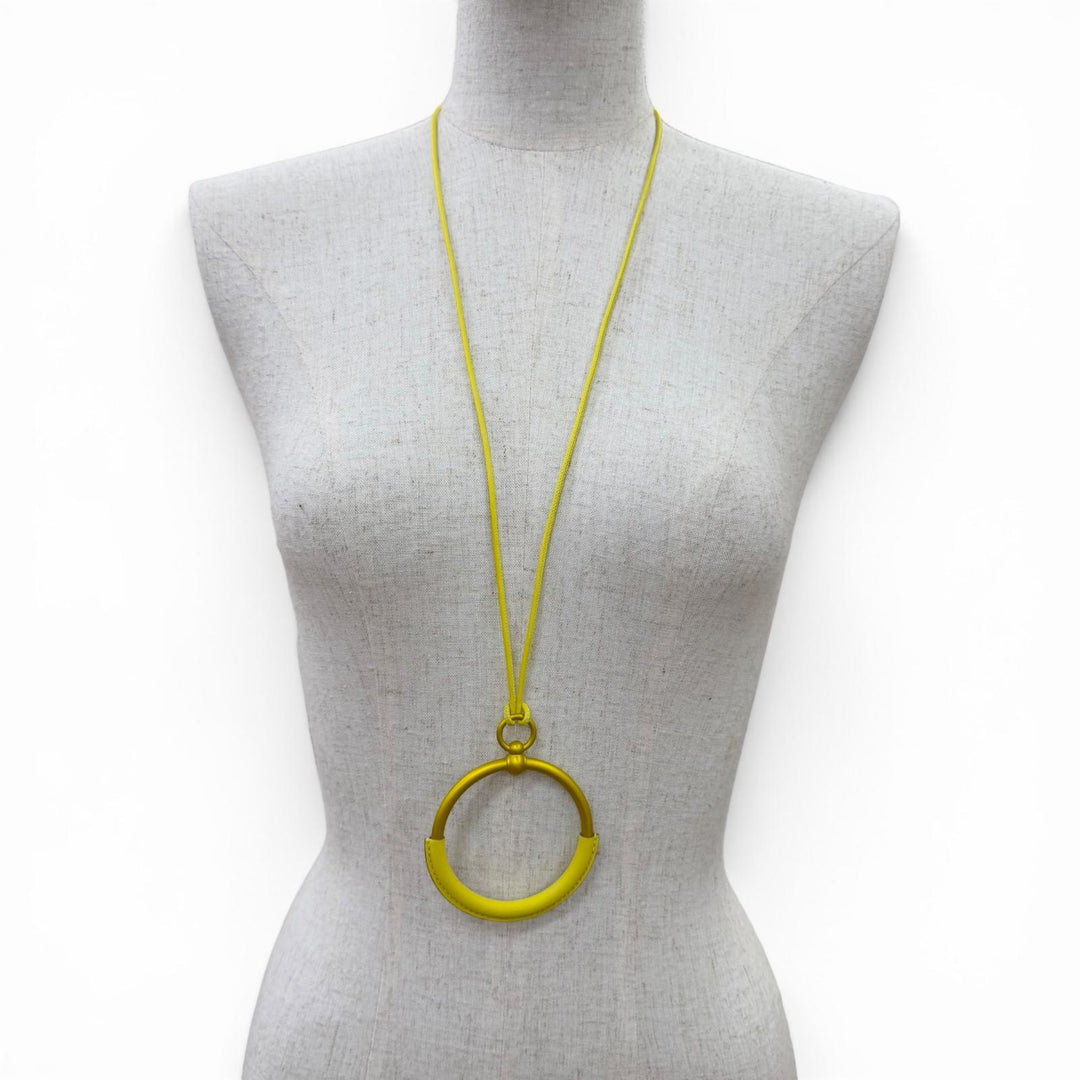 Excellent HERMES Necklace Loop Gran Necklace Yellow (Jaune type) leather Women