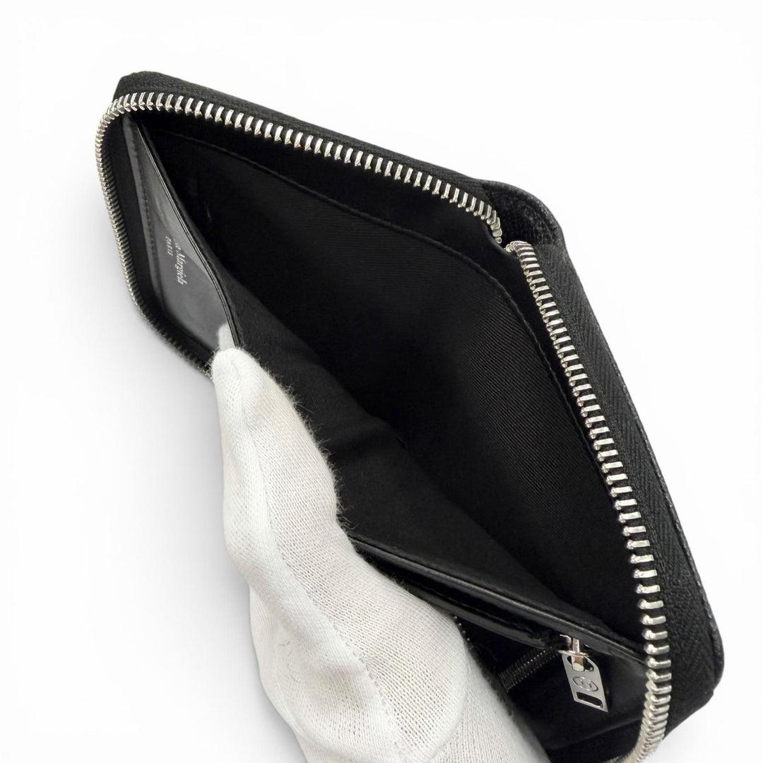 Great Maison Margiela Bifold Wallet black leather mens S55UI0197