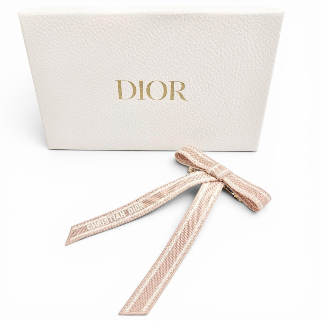 Pristine Christian Dior Dior Twist Logo Embroidery Ribbon Barrette pink