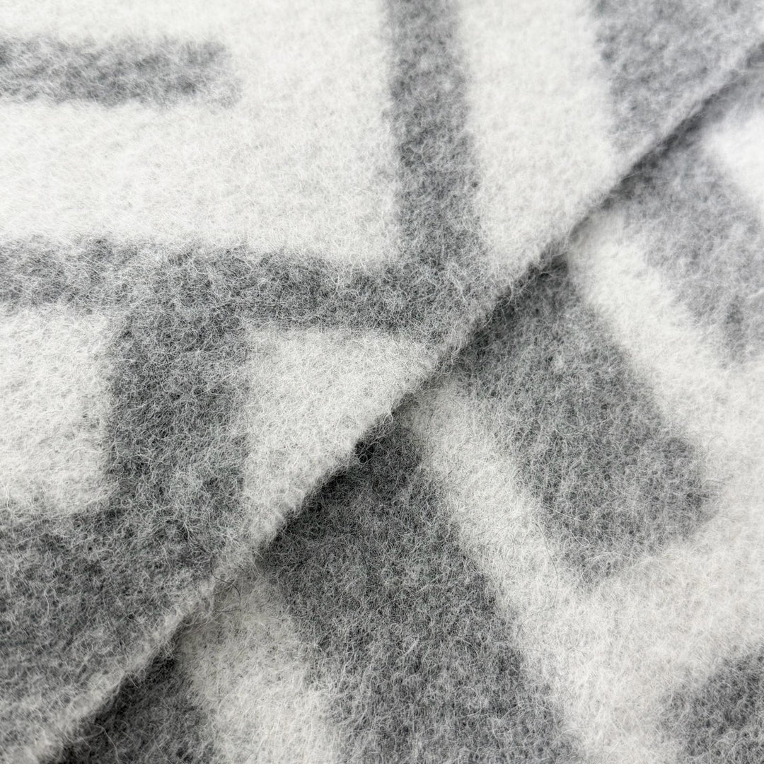 Great FENDI FF logo all-over print fringe blanket/throw gray alpaca Women