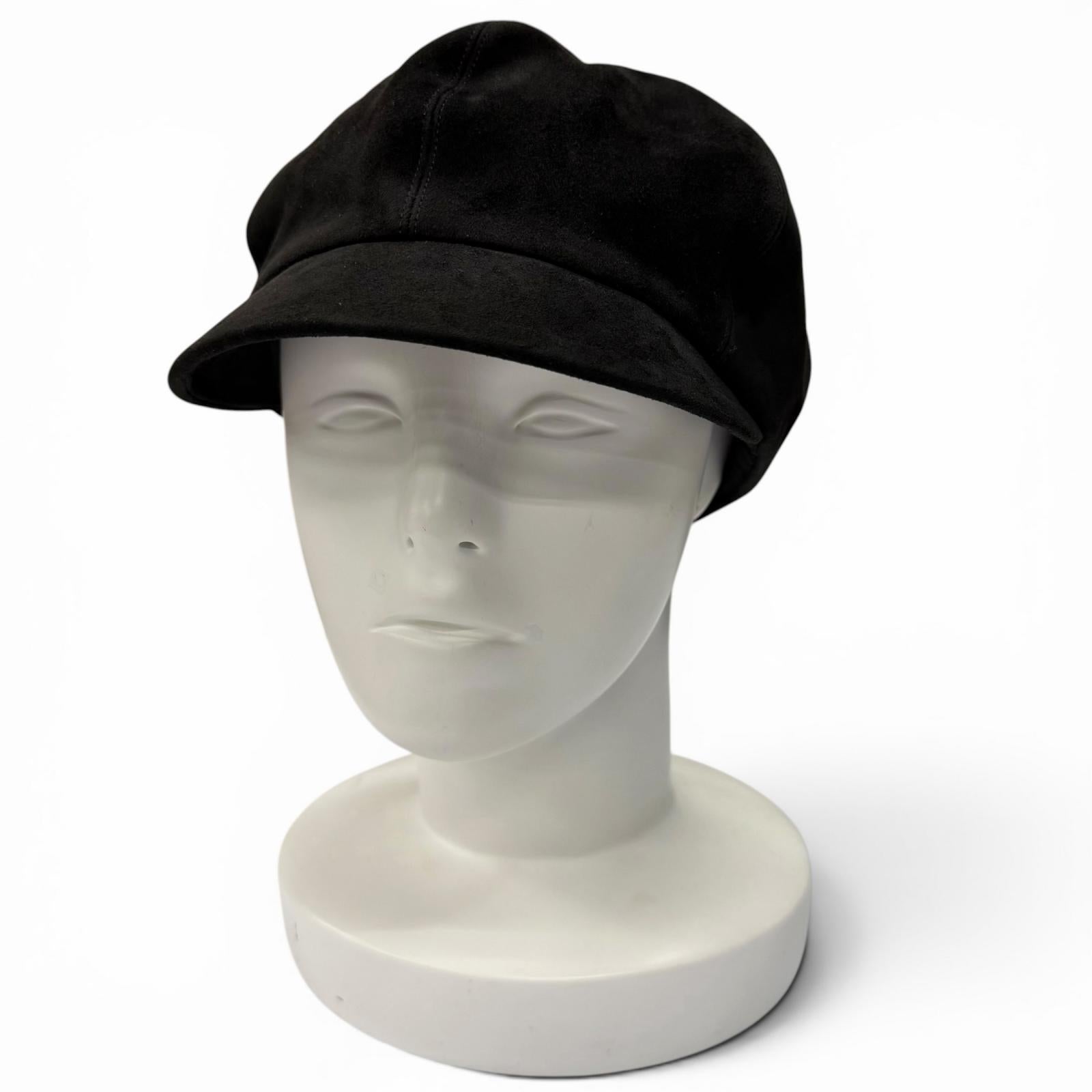 Great Christian Dior Casquette black Goat leather Women 58