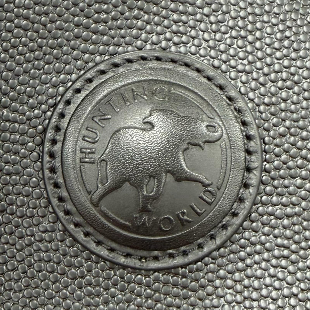 Excellent HUNTING WORLD Shoulder Bag Purchased in 2025: 2-way leather handbag