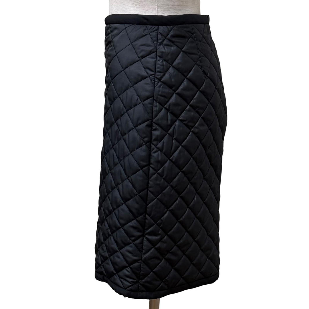 Excellent LOUIS VUITTON Tight Skirt Knee-length quilted black polyester Women 36